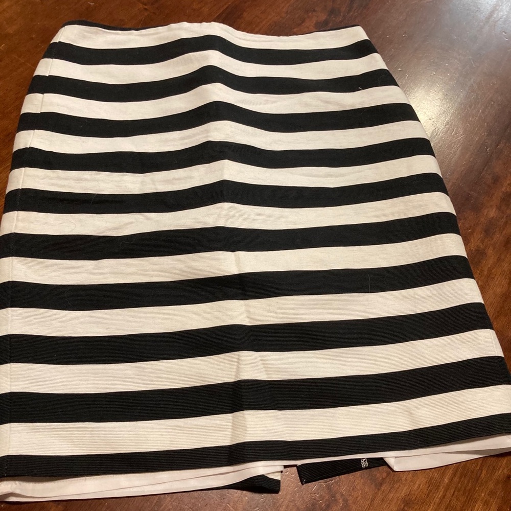Women skirt